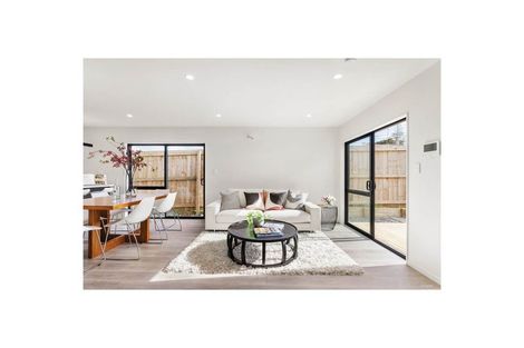 Photo of property in 132b Browns Road, Manurewa, Auckland, 2102