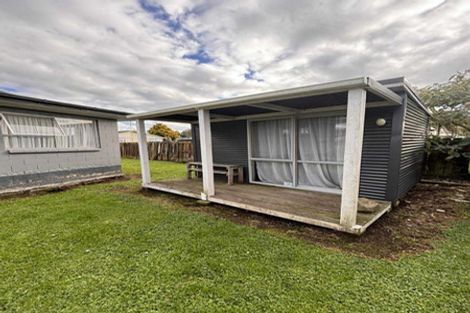 Photo of property in 135a Avalon Drive, Nawton, Hamilton, 3200