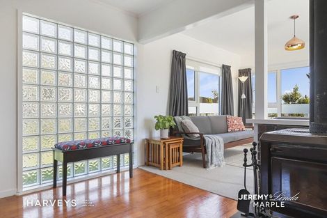 Photo of property in 11 Denyer Place, New Lynn, Auckland, 0600