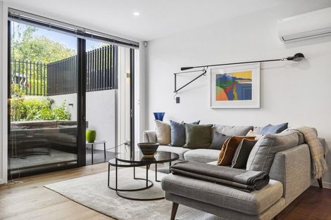 Photo of property in 2 Reid Lane, Wallaceville, Upper Hutt, 5018