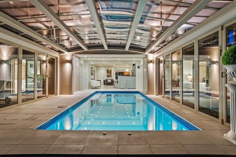 Photo of property in 8 Kawai Rise, Te Atatu Peninsula, Auckland, 0610