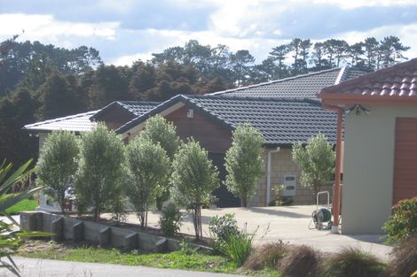 Photo of property in 9 Rosa Place, Henderson, Auckland, 0612