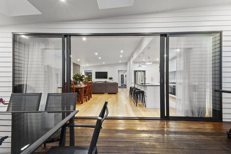 Photo of property in 7/2a Montrose Place, Highlands Park, New Plymouth, 4312