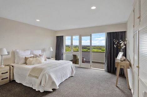 Photo of property in 60 Penruddock Rise, Westmorland, Christchurch, 8025