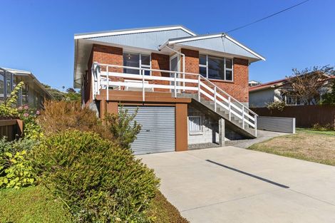 Photo of property in 20 Alberta Road, Glen Avon, New Plymouth, 4312