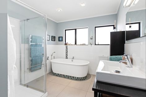 Photo of property in 5 Duncansby Road, Stanmore Bay, Whangaparaoa, 0932