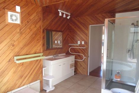Photo of property in 13 Moa Road, Raumati Beach, Paraparaumu, 5032