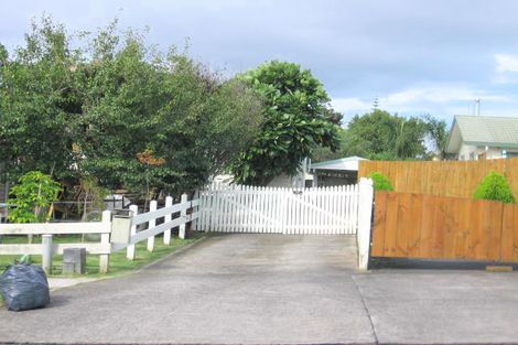 Photo of property in 52 Rosier Road, Glen Eden, Auckland, 0602