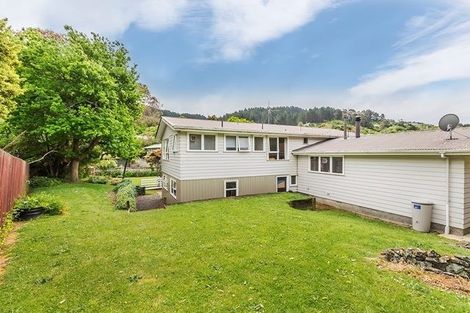 Photo of property in 57 Larsen Crescent, Tawa, Wellington, 5028