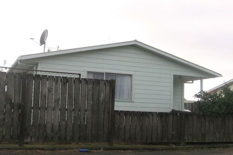 Photo of property in 4 Chelmarsh Place, Highbury, Palmerston North, 4412