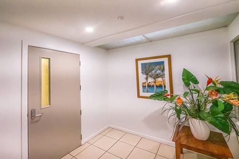Photo of property in Bridgewater Apartments, 207/7 Te Rangi Cross Road, Paihia, 0200