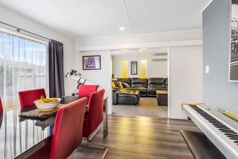 Photo of property in 11 Marybank Mews, Highbury, Palmerston North, 4412