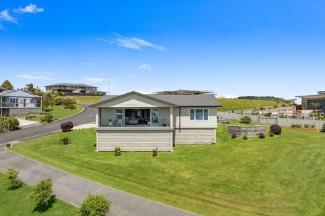 Photo of property in 16 Midgard Road, Coopers Beach, 0420