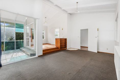 Photo of property in 2 Beswick Place, Birkdale, Auckland, 0626