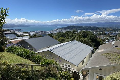 Photo of property in 82 Mitchell Street, Brooklyn, Wellington, 6021