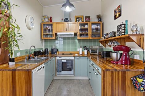 Photo of property in 168 High Street South, Carterton, 5713