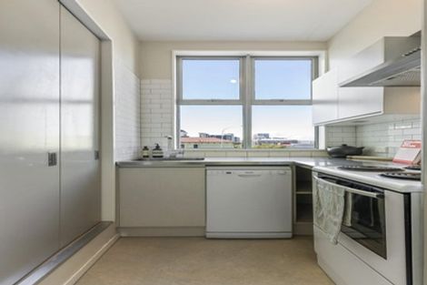 Photo of property in 31 Karo Drive, Te Aro, Wellington, 6011