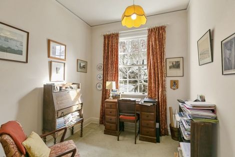 Photo of property in 30 Orchard Street, Wadestown, Wellington, 6012