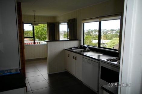 Photo of property in 12 Ian Sage Avenue, Torbay, Auckland, 0630