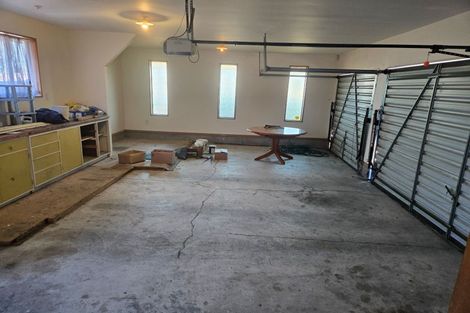 Photo of property in 4 Amdale Avenue, Broomfield, Christchurch, 8042