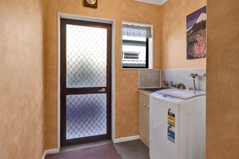 Photo of property in 30 Wellington Street, Hawera, 4610