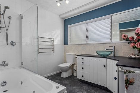 Photo of property in 25 Eruini Street, Ohope, 3121