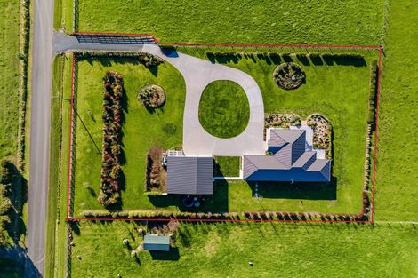 Photo of property in 60 Turangi Road, Motunui, Waitara, 4383