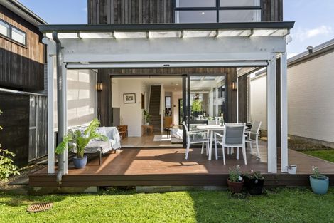 Photo of property in 15 Oioi Road, Hobsonville, Auckland, 0616