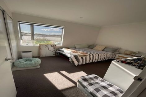 Photo of property in 36 Owen Chapman Drive, Red Beach, 0932