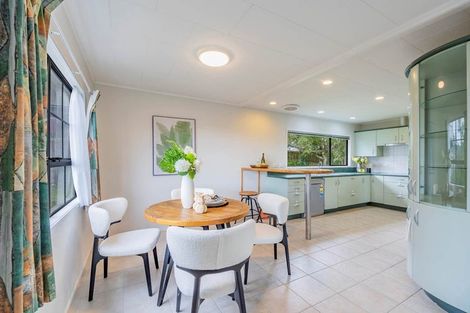 Photo of property in 13 Santiago Crescent, Unsworth Heights, Auckland, 0632