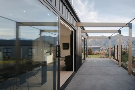 Photo of property in 11 Matipo Street, Wanaka, 9305