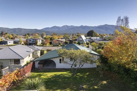 Photo of property in 108 Quintin Drive, Te Anau, 9600