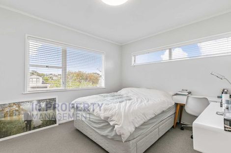 Photo of property in 46 Woodstock Road, Forrest Hill, Auckland, 0620