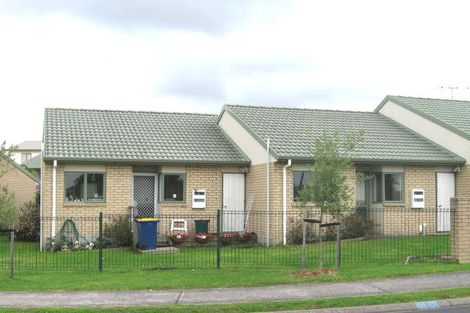 Photo of property in 1/25 Charlenne Close, Ranui, Auckland, 0612