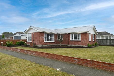 Photo of property in 25 Wimborne Crescent, Aranui, Christchurch, 8061