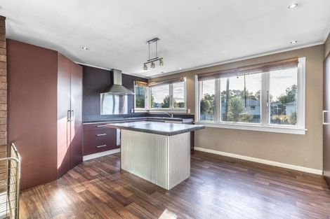 Photo of property in 17 Holloway Street, Waikiwi, Invercargill, 9810