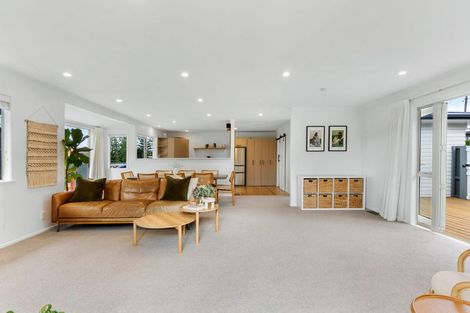 Photo of property in 1/16 Lyttelton Avenue, Forrest Hill, Auckland, 0620
