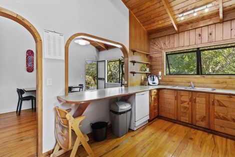 Photo of property in 32 Mount Avenue, Pauanui, Hikuai, 3579