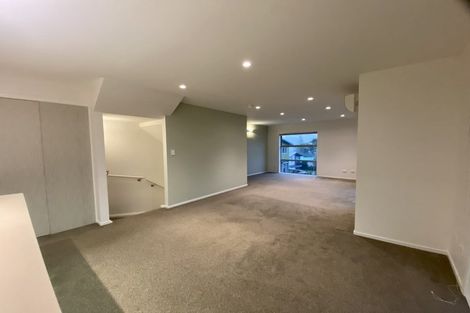 Photo of property in 61u5 Black Rock Road, Newlands, Wellington, 6037