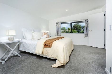 Photo of property in 32b Gulf View Road, Murrays Bay, Auckland, 0630