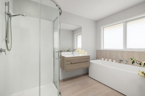 Photo of property in 49ra Oceana Drive, Welcome Bay, Tauranga, 3175