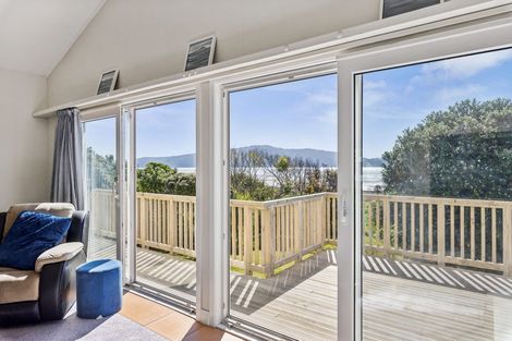 Photo of property in 7 Nuhaka Place, Paraparaumu Beach, Paraparaumu, 5032