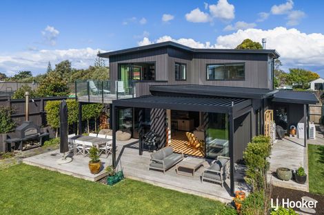 Photo of property in 11 Beau Lane, Waihi Beach, 3611