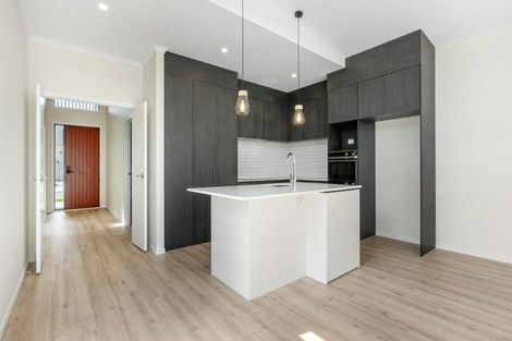 Photo of property in 10 Oyster Drive, Whenuapai, 0618