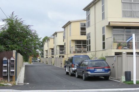 Photo of property in 2 Elderwood Lane, Edgeware, Christchurch, 8013