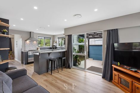 Photo of property in 33 Olive Terrace, Paraparaumu Beach, Paraparaumu, 5032