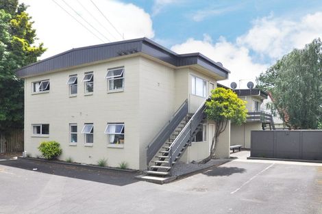 Photo of property in 17u4 May Street, Hamilton East, Hamilton, 3216