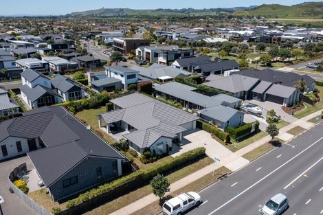 Photo of property in 93 Sandhurst Drive, Papamoa Beach, Papamoa, 3118