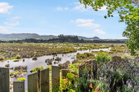 Photo of property in 21 Riverside Place, Katikati, 3129