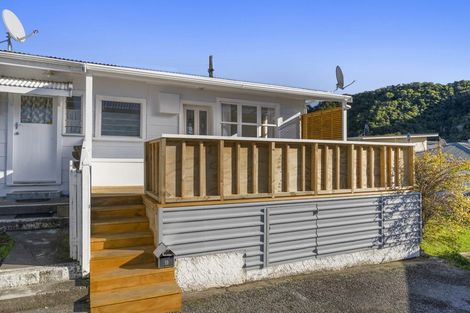 Photo of property in 9/93 Waikawa Road, Picton, 7220